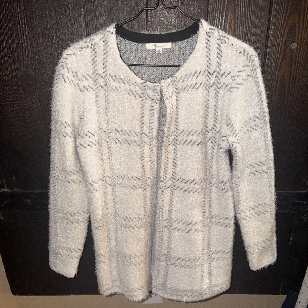 89th madison Women's cardigan Size Petite Small Open Front Long Sleeve L